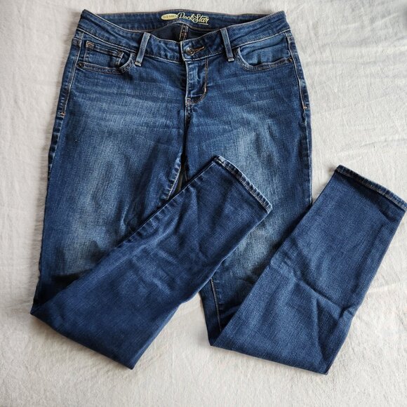 Old Navy Mid-Rise Rockstar Super-Skinny Jeans - Picture 6 of 11